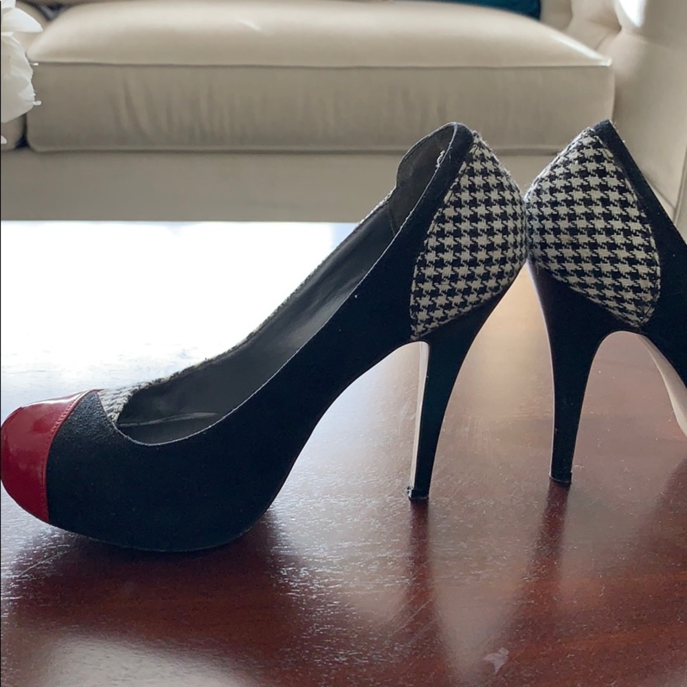 Pumps - Picture 4 of 5